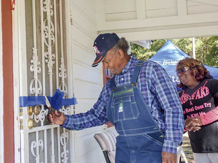 Lifelong Fayette resident, 81, gets an indoor ba...