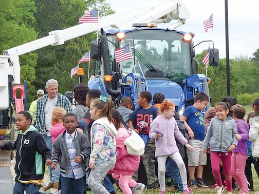 Something there is about a truck … and kids