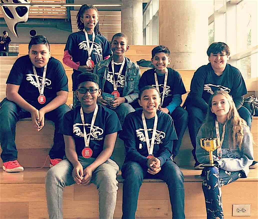 Flat Rock Middle School‘s Team I.C.E. wins at St...