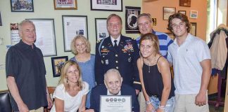 Above: Frank Forth with family and US Army Col. (ret) Rick White. Photo / Tony Armstrong.