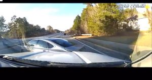 Police safely end chase through Peachtree City&#...