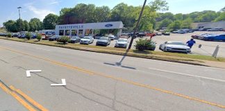 Street view of Fayetteville Ford at 275 Glynn St. North.