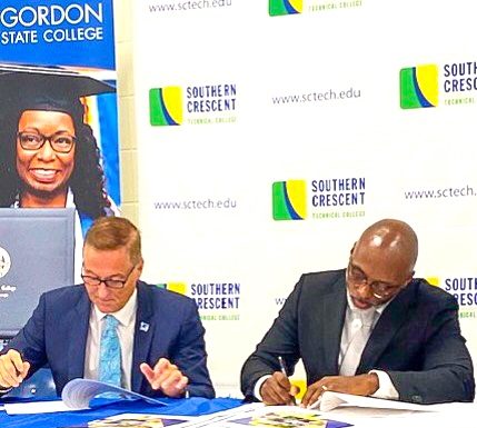 (L-R) Dr. Donald J. Green, GSC president; Dr. Irvin Clark, SCTC president. Photo/Gordon State College.