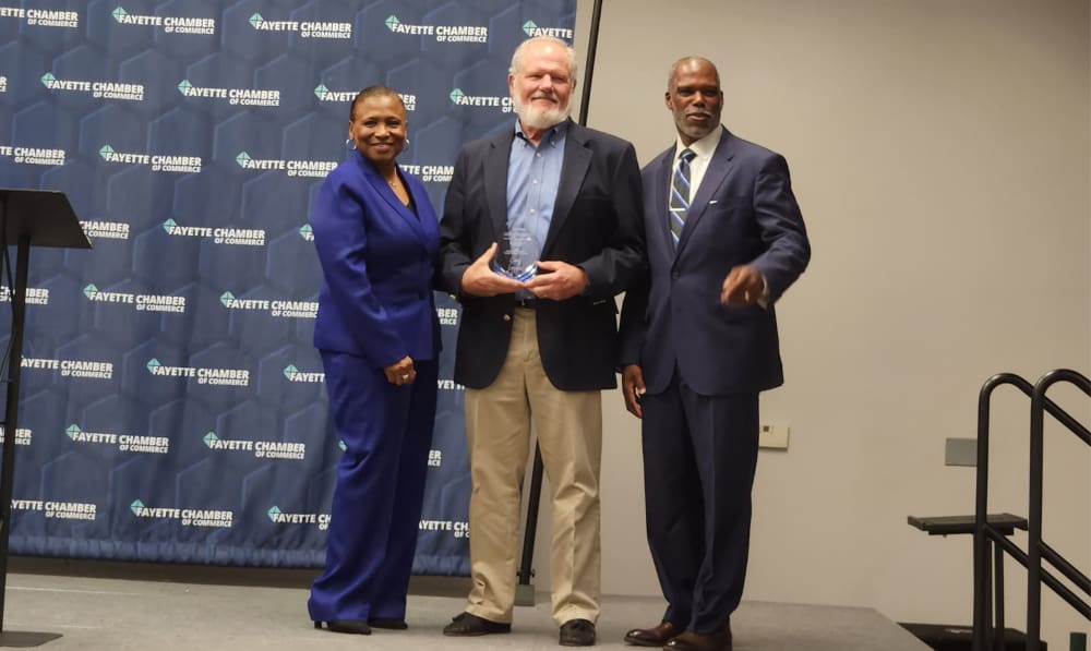 After 36 Years at the Helm, Woolsey’s Mayor Lagg...