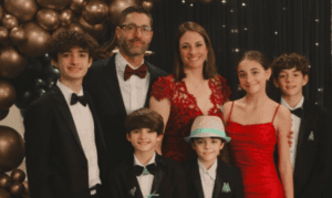 Harts of Teal to Host “Shining Light: Gala &...