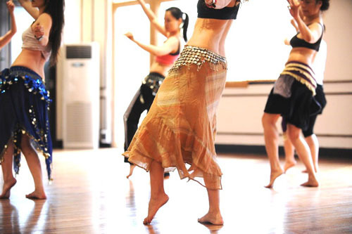 Class starting for belly dancers