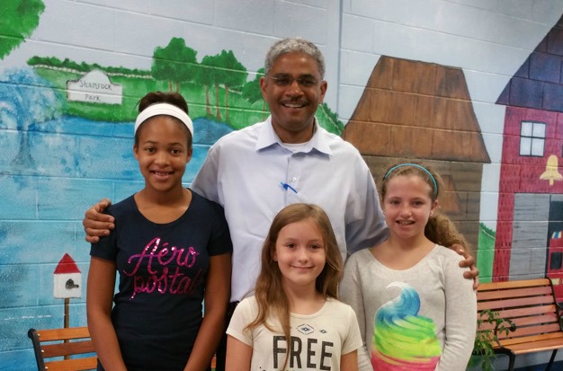 Burch students congratulate Rousseau