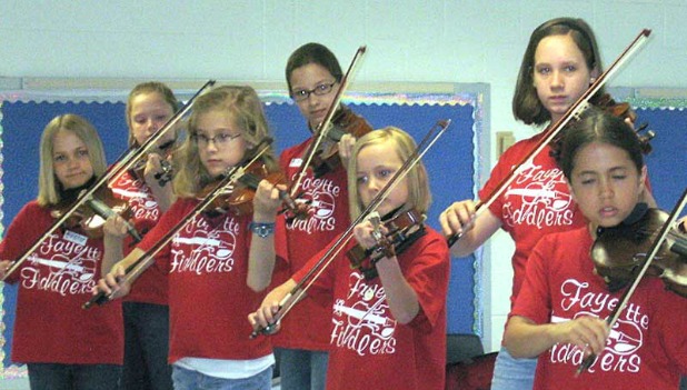 Fiddlers host free Christmas concert