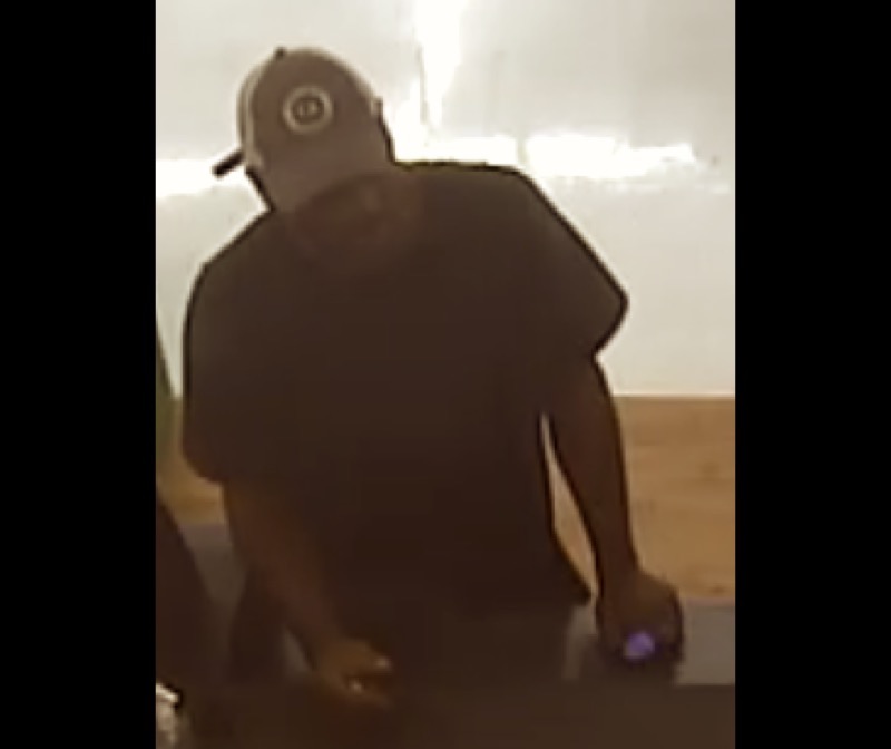 Newnan cops searching for bank robber