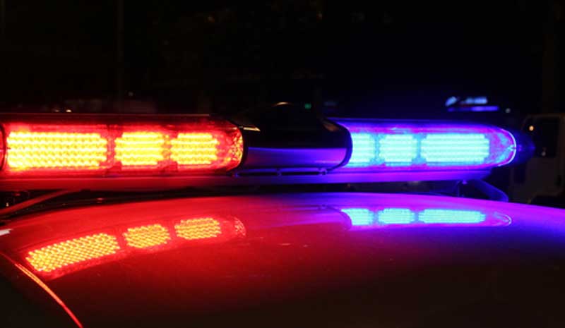 Driver apprehended, cop injured, after north Fay...