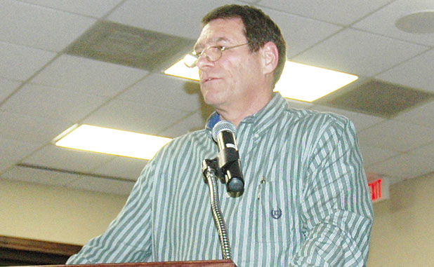 Ex-mayor Lenox makes controversial offer to Grea...