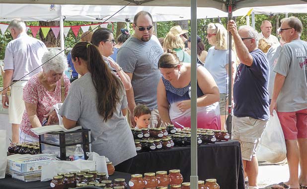 Shakerag Festival hosts hundreds this year